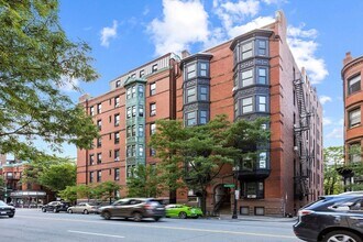 Building Photo - 31 Massachusetts Ave