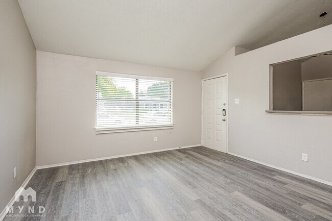 Foto del edificio - 4220 Caldwell Ave