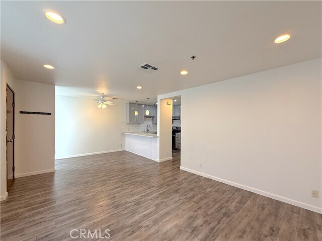Foto del edificio - 510 N Curtis Ave