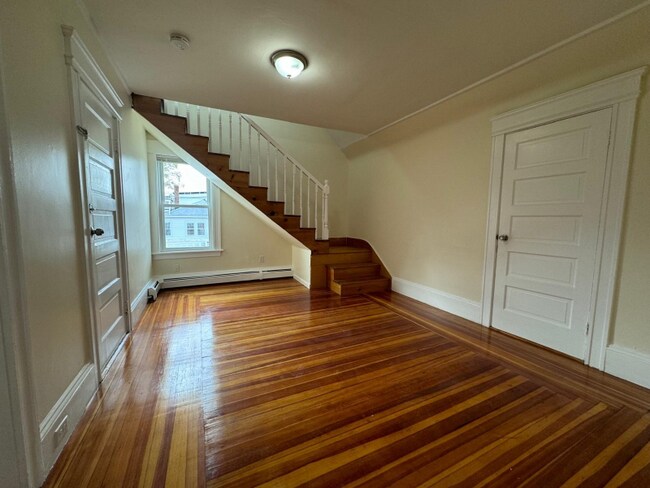 Foto del edificio - 119 Woodland St