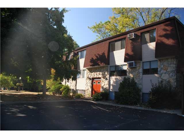 Foto del edificio - 511 N Range Line Rd