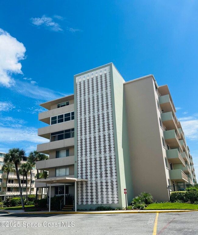 Building Photo - 2020 N Atlantic Ave