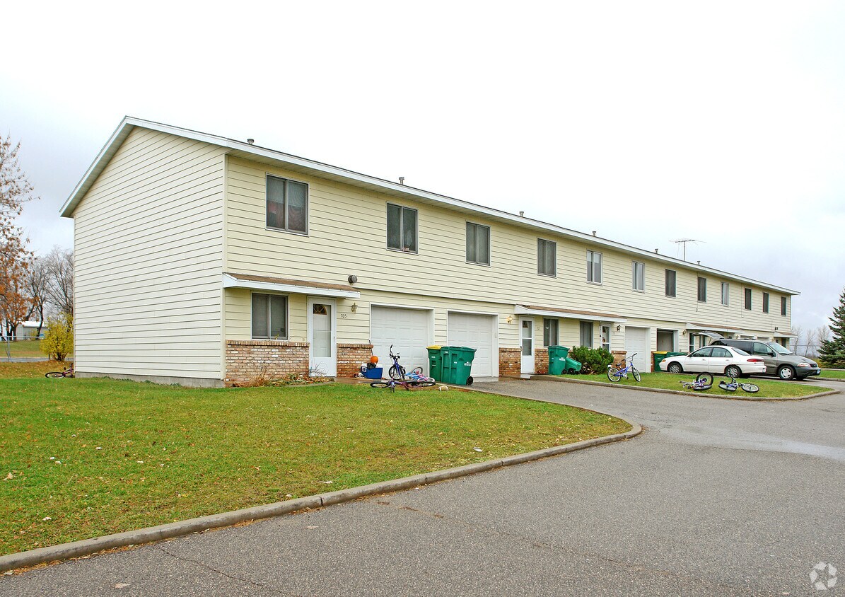 705715 8th St NE, Buffalo, MN 55313 Apartments in Buffalo, MN