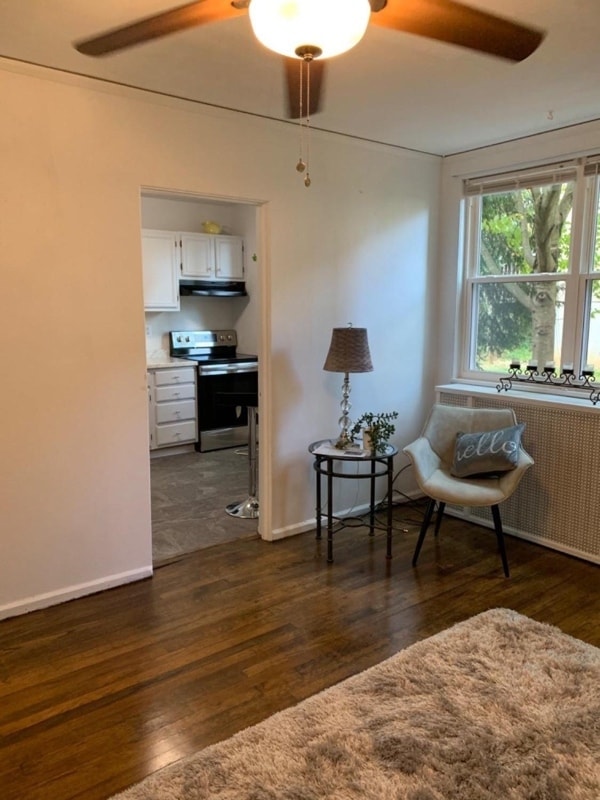 Building Photo - 49 Flanders Ln