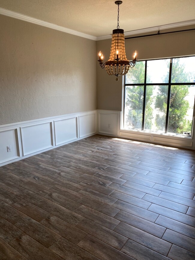Building Photo - 13301 Red Canyon Rd