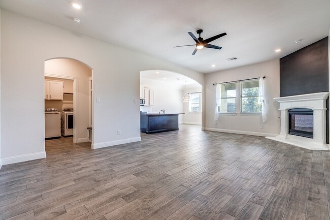 Photo - 6224 Cheshire St House