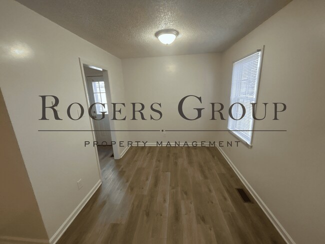 Foto del edificio - #450 - 611-613 Hicks Mill Rd Duplex