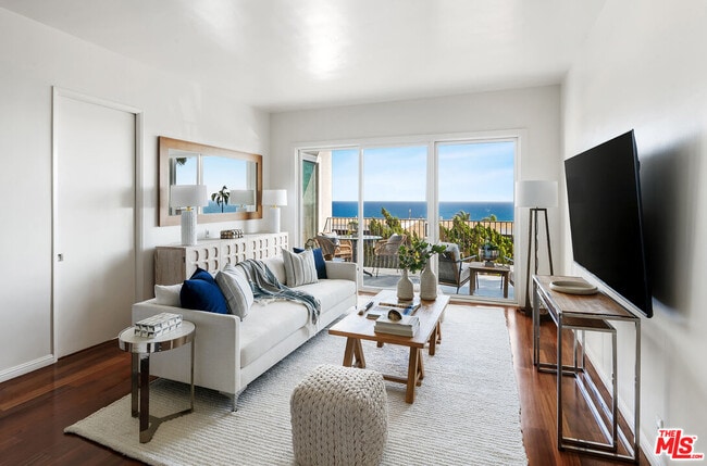 Building Photo - 18111 W Coastline Dr