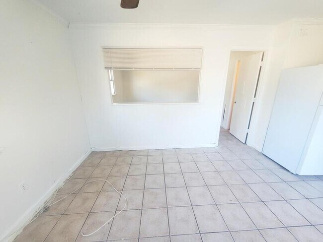 Foto del edificio - 2300 Alfalfa Ln