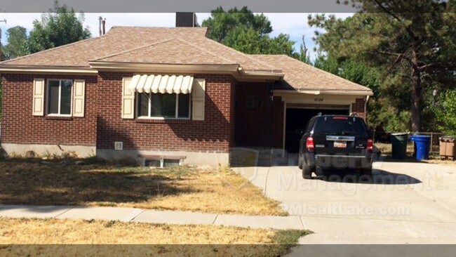 Foto del edificio - 1056 W Macfarland Dr