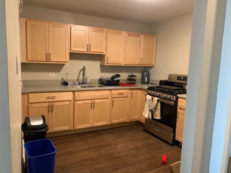 Kitchen - 2740 S Prairie Ave