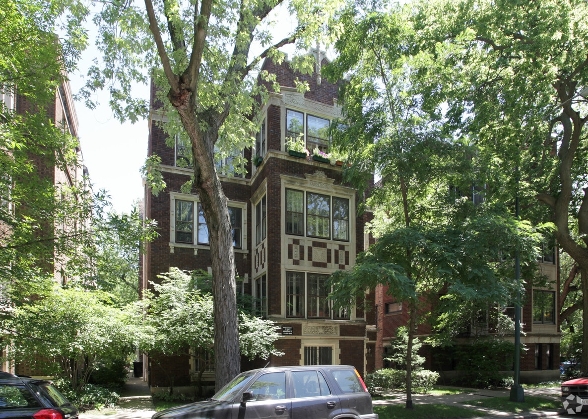 Building Photo - 5025 S Woodlawn Ave