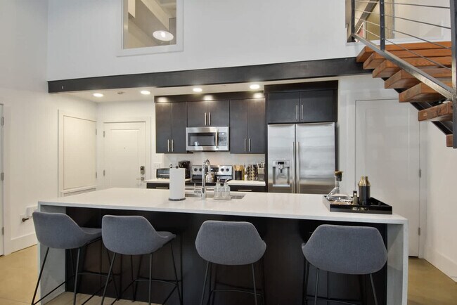 Foto del edificio - 822 Howard Ave