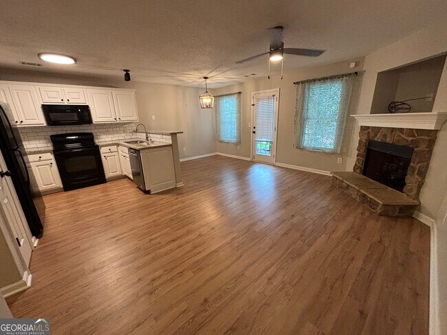 Foto del edificio - 523 Terrapin Ln