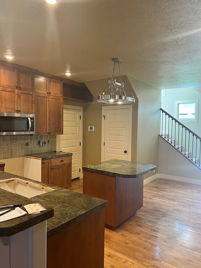 Foto del edificio - 863 W Colbert St