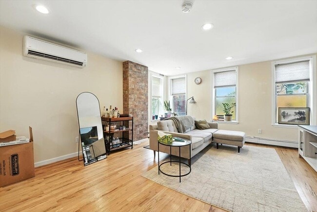 Building Photo - 612 Jersey Ave