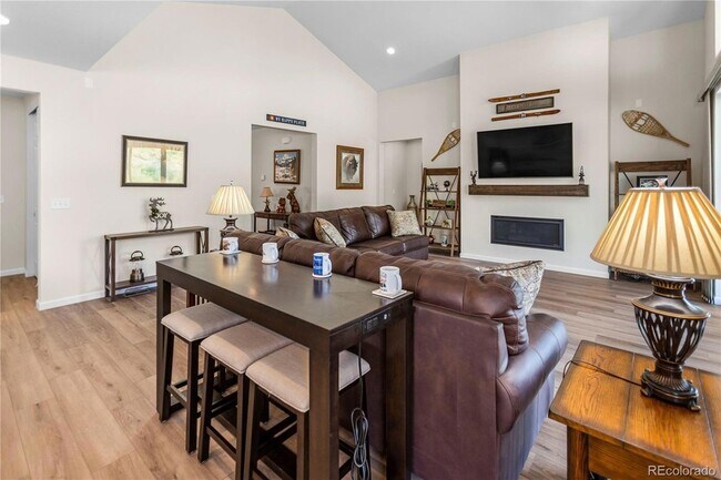 Foto del edificio - 4121 River Oaks St