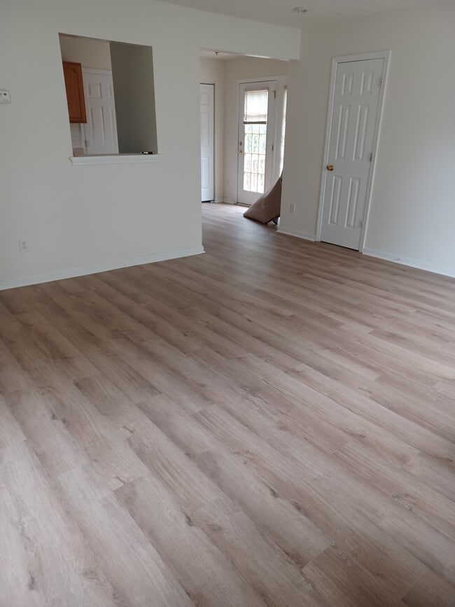 Building Photo - 5412 Suda Dr