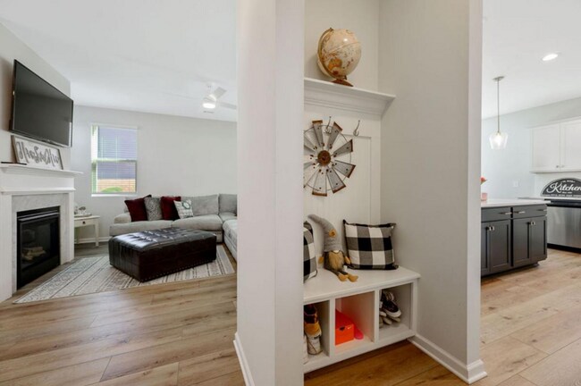 Foto del edificio - 1532 Haltwhistle St
