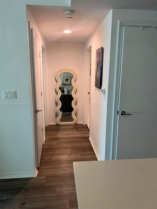 Building Photo - 55 SE 6th St