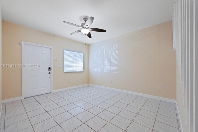 Foto del edificio - 8521 SW 214th Terrace