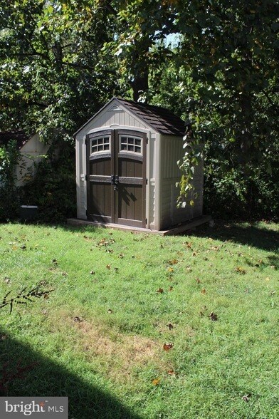 Foto del edificio - 426 Harmon Rd