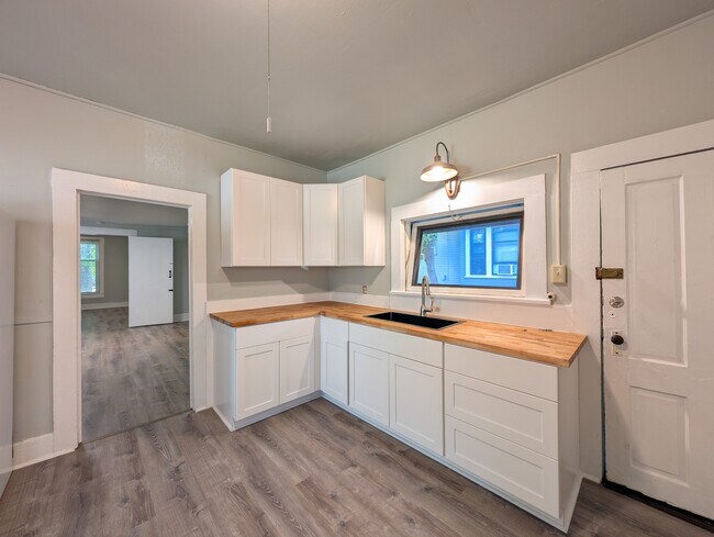 Foto del edificio - 433 SW 5th St
