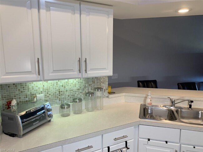 Building Photo - 9860 Costa Mesa Ln