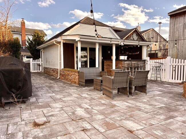 Foto del edificio - 33 Central Ave