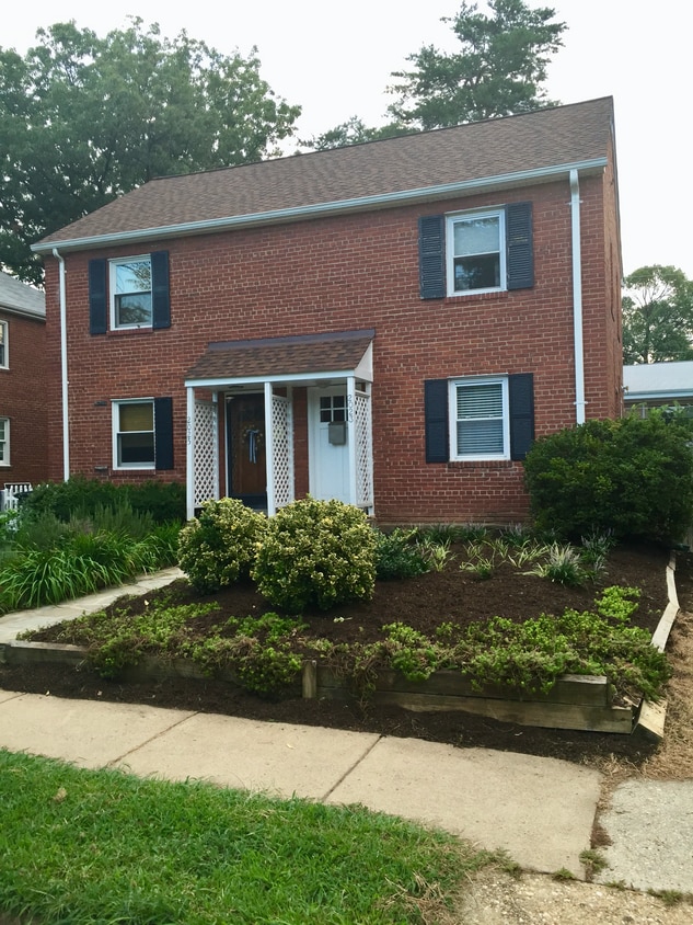 Primary Photo - 2023 N Smythe St