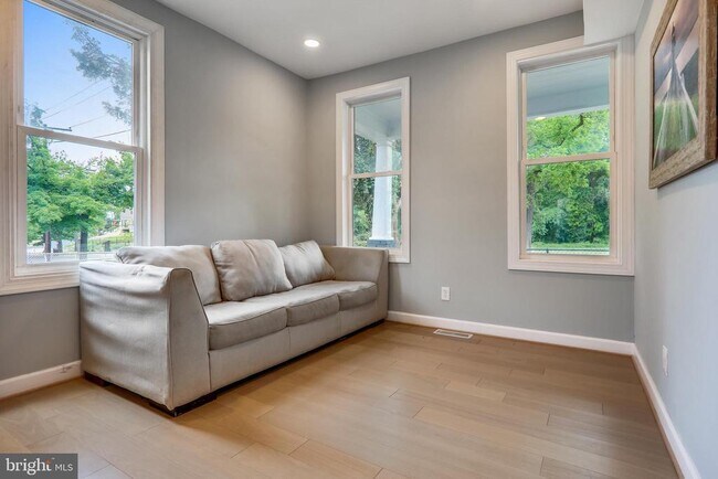 Foto del edificio - 2841 Mills Ave NE