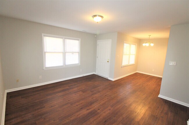 Foto del edificio - Move-In Ready Ranch Minutes from Plaza Midwood, NoDa & Uptown