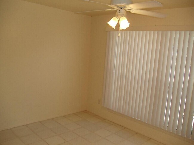 Building Photo - 4138 Sun Meadow Dr