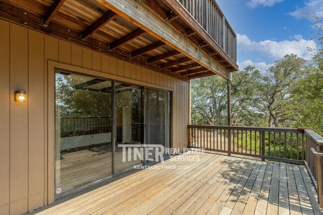 Building Photo - Fabulous Views of the American River at Th...