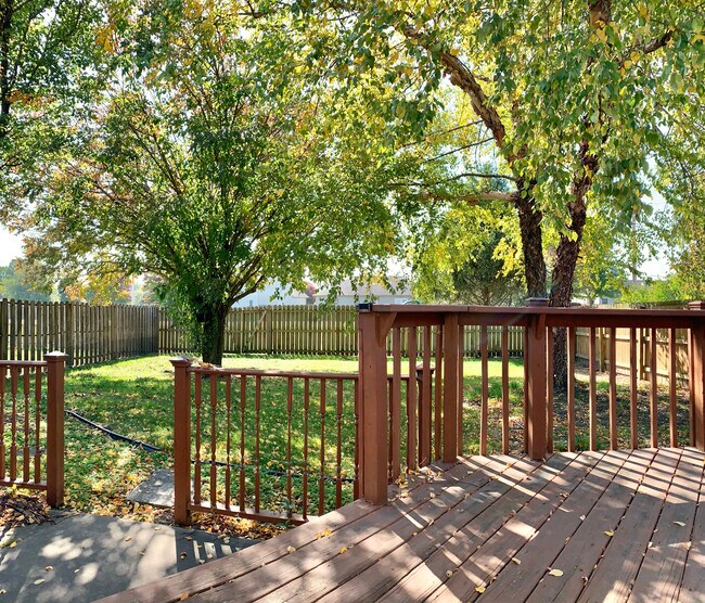 Foto del edificio - 3526 Teakwood Dr