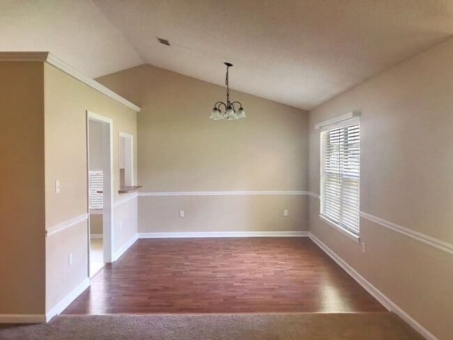 Building Photo - Myrtle Beach - 3 Bedroom / 2 Bathroom House