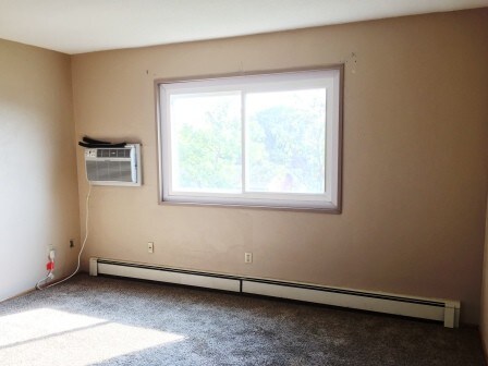 Building Photo - 910 Maple St