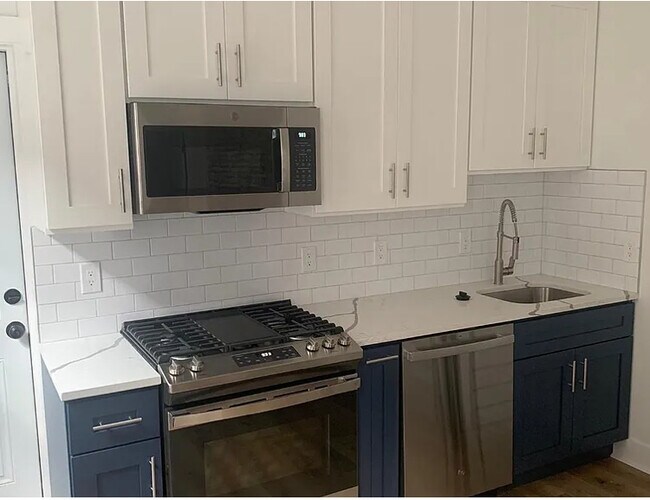 Foto del edificio - 2124 E Somerset St