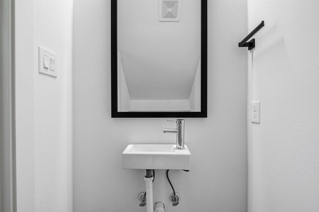 Building Photo - 3002 Alpha Wolf Ct