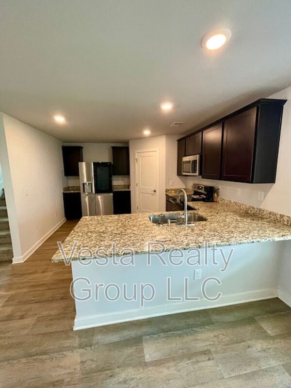 Foto del edificio - 909 Teabiscuit Wy