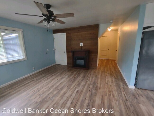 Building Photo - 3 br, 2 bath House - 9 Lokit St