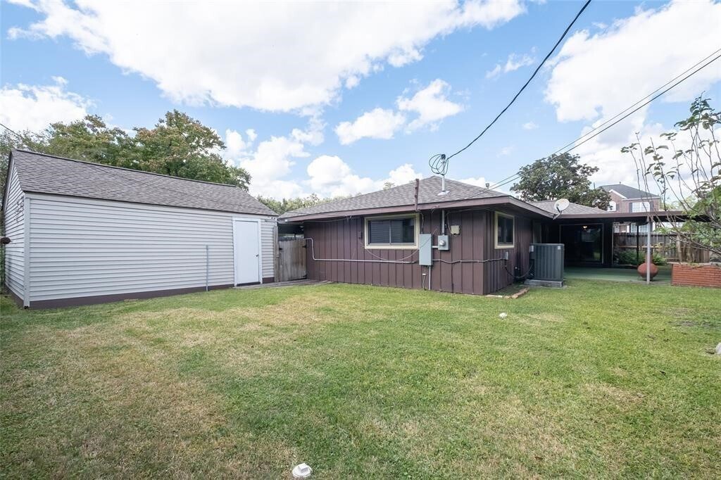 Foto del edificio - 3523 Glen Haven Blvd