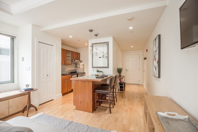 Foto del edificio - 1 Huntington Ave