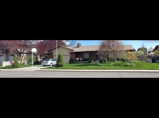 Foto del edificio - 1062 E 1010 N