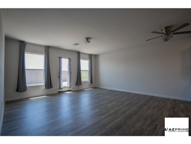 Foto del edificio - Welcome to This Radiant 3/2 Home in Peacef...