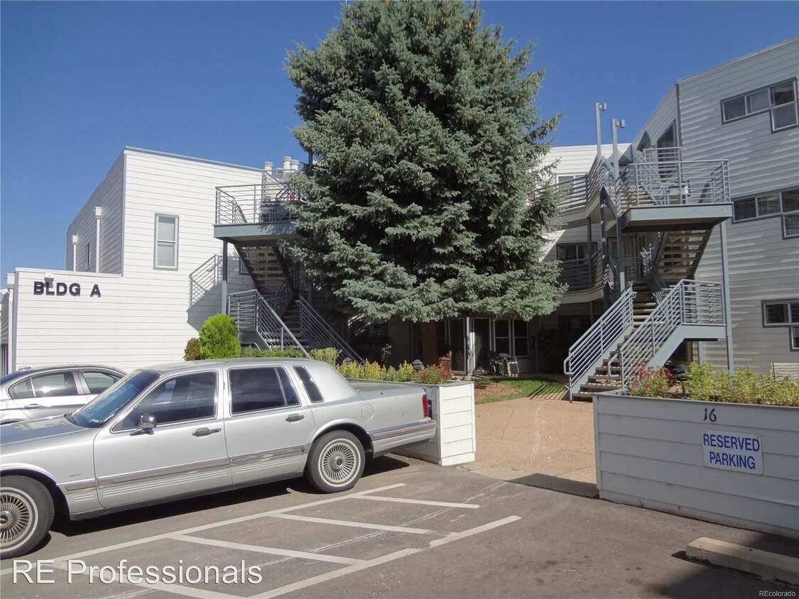 Foto principal - 1226 S Monaco Pkwy