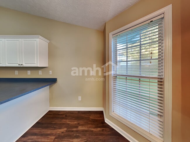 Building Photo - 360 Dunagan Dr