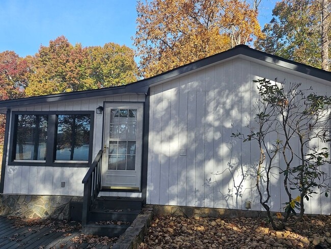 Foto del edificio - 7692 Windward Point Dr