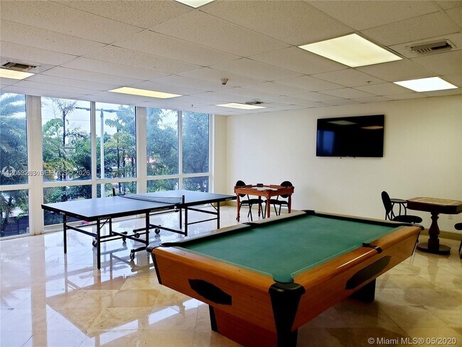 Foto del edificio - 3500 Coral Way