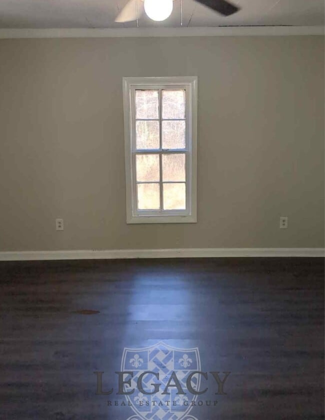 Foto del edificio - 6684 Cavender Rd